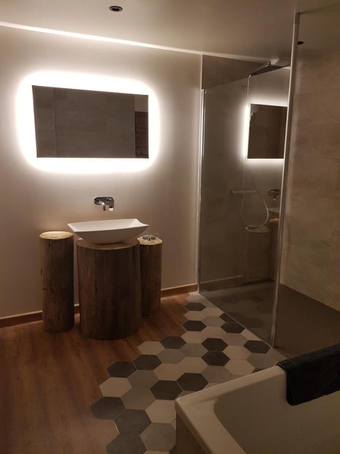הוטלוס Aux Fermes De La Croix, Maison D'Hotes, Spa מראה חיצוני תמונה